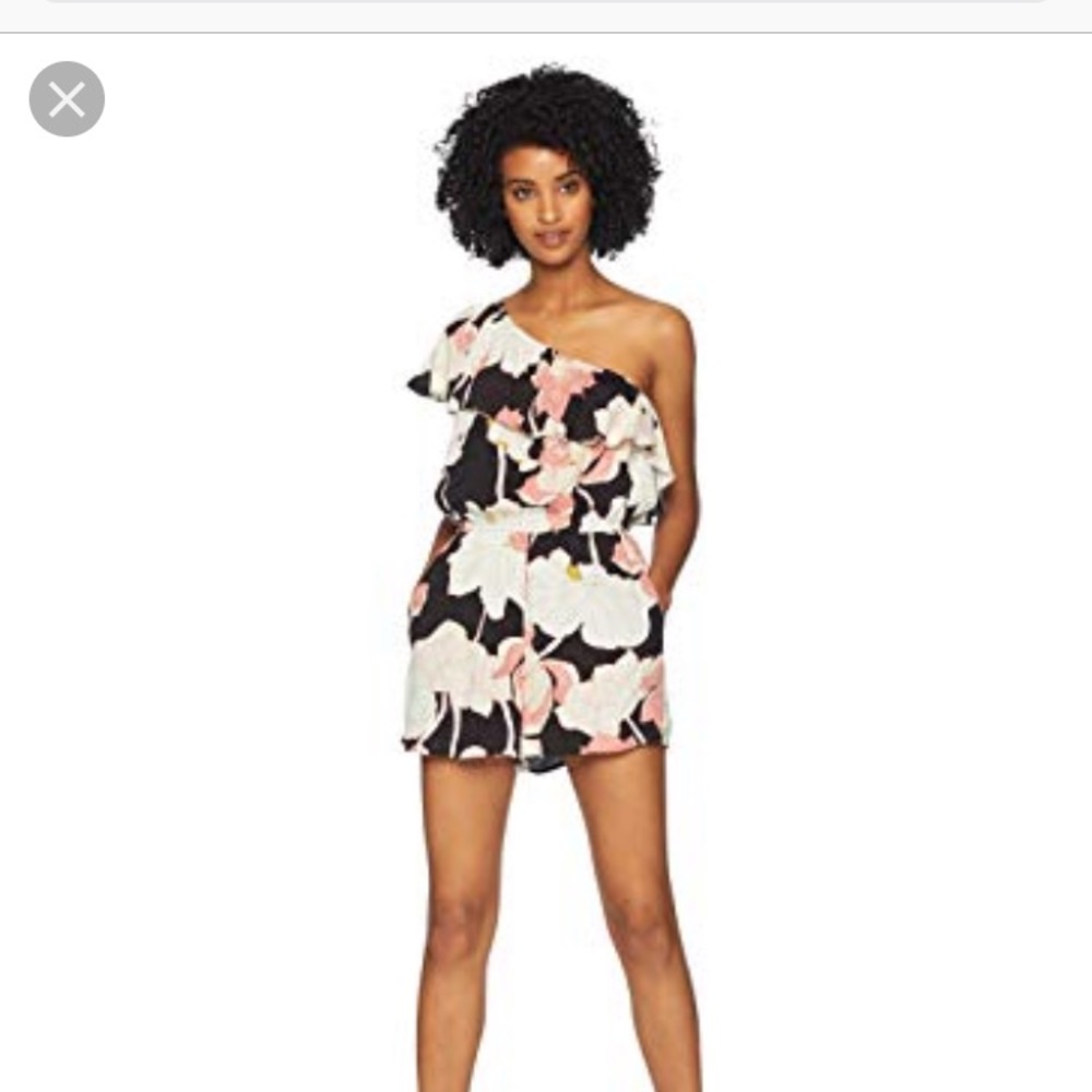 NWT Cupcakes & Cashmere floral romper size S